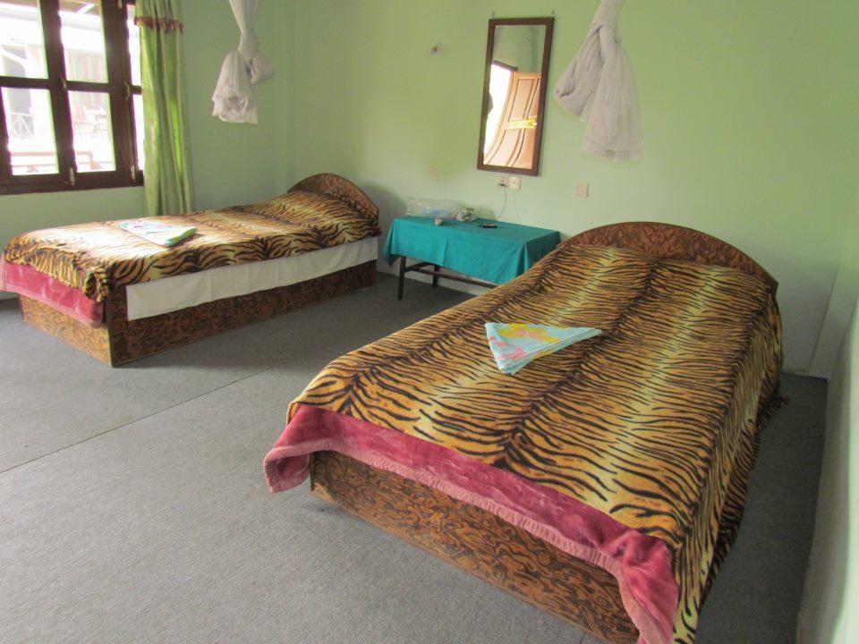 Chitwan Gaida Lodge Саураха Экстерьер фото